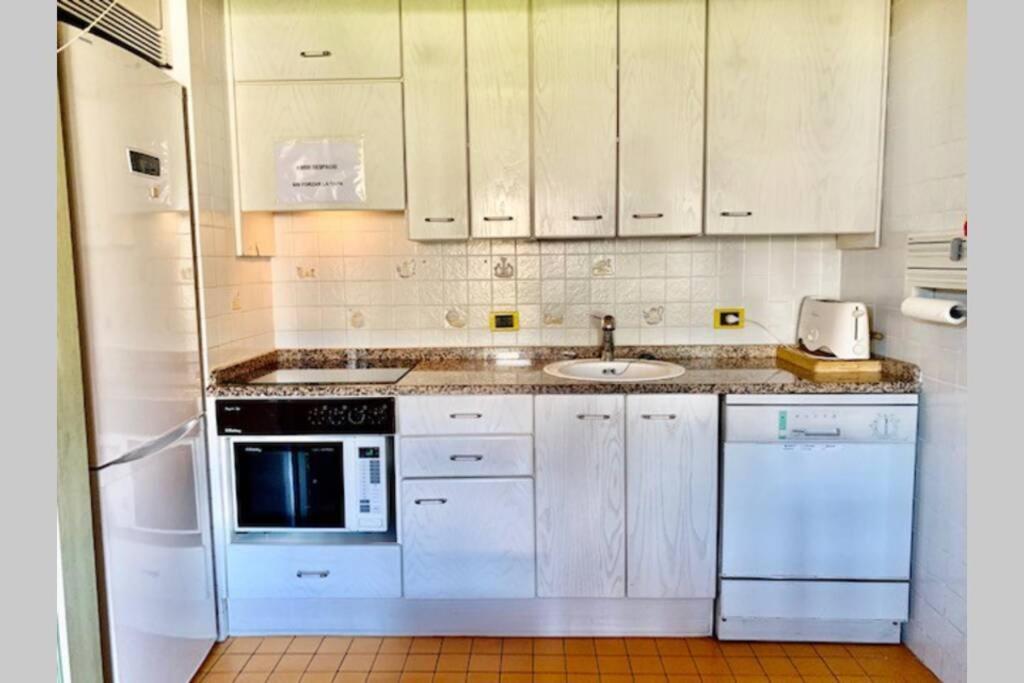 Atico En Biescas Con Piscina, Chimenea Y Garaje Apartment Luaran gambar