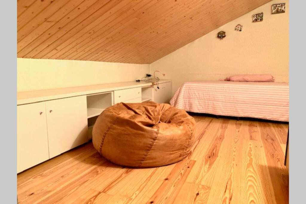 Atico En Biescas Con Piscina, Chimenea Y Garaje Apartment Luaran gambar